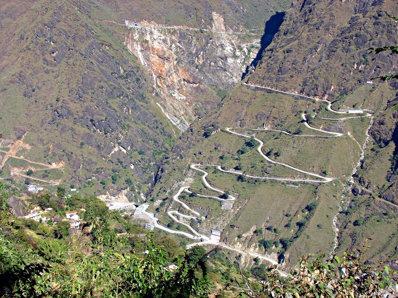 [Photograph: Road to Badrinath]
